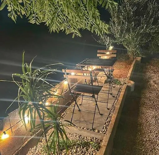 S Výhledem Na Moře Vir